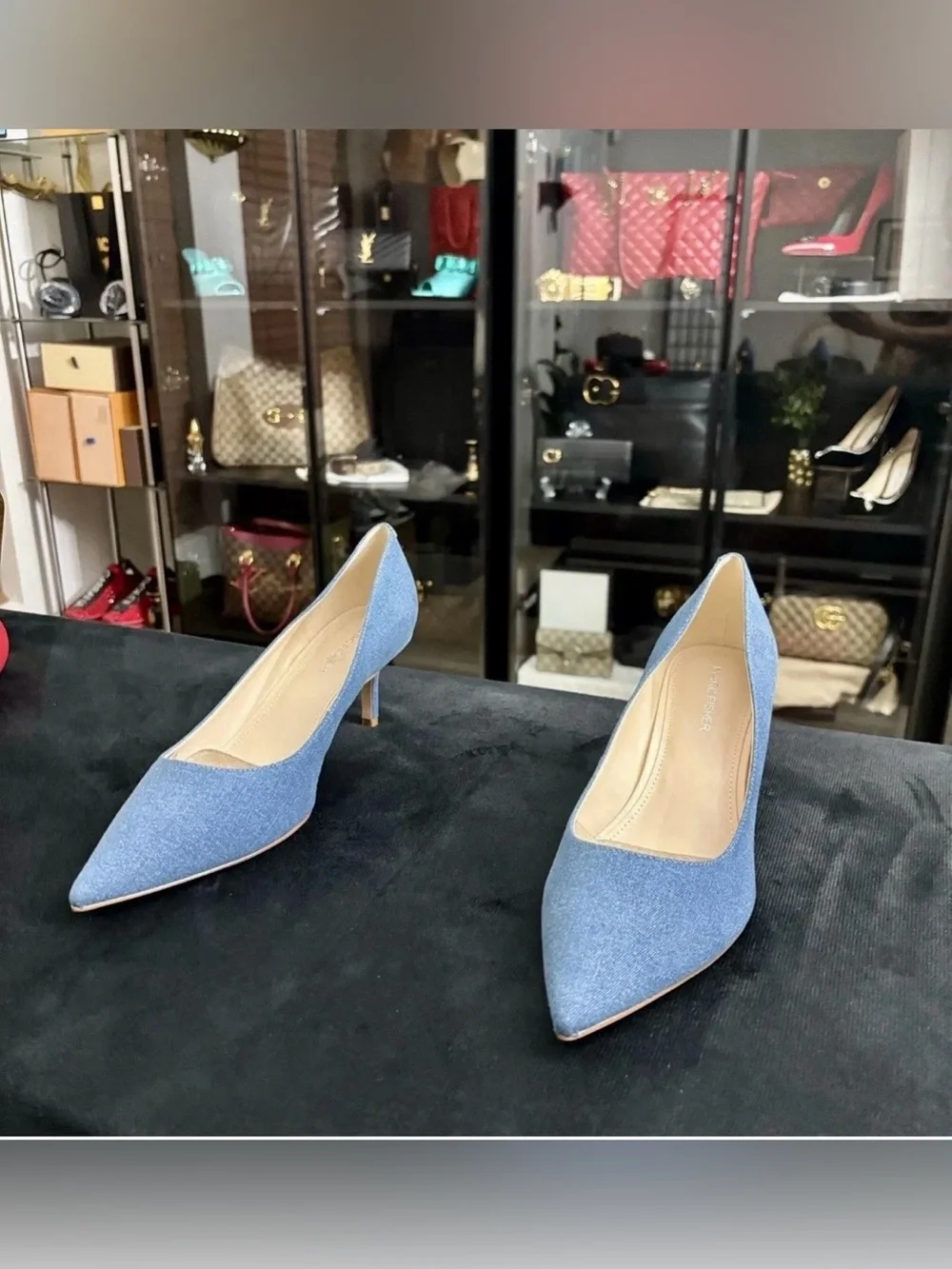 Classic Pointed Toe Mid-Heel Pumps in Dusty Blue